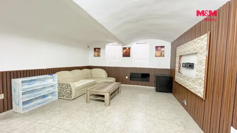 Pronájem bytu 3+1, Chomutov, Kadaňská, 91 m2