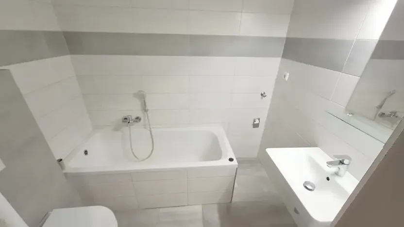 Pronájem bytu 2+kk, Jihlava, Hálkova, 46 m2