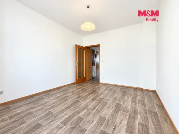 Pronájem bytu 2+1, Praha, U štěpu, 54 m2