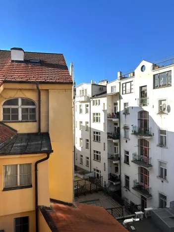 Pronájem bytu 1+kk, Praha - Malá Strana, Malostranské náměstí, 30 m2
