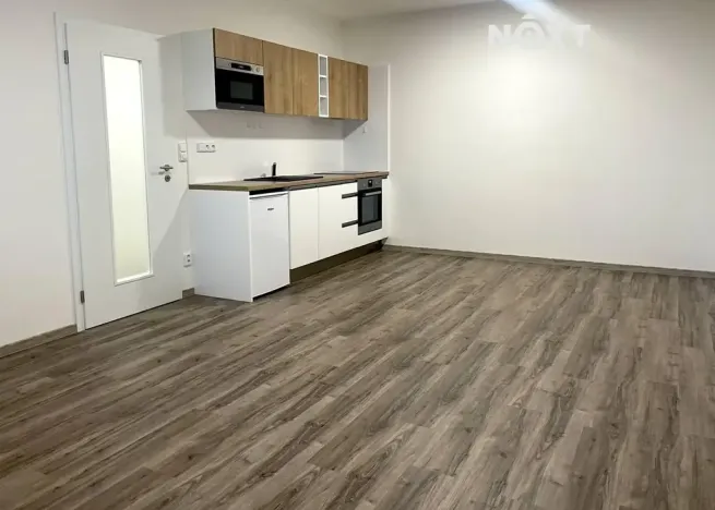 Pronájem bytu 1+kk, Zlín, K Majáku, 38 m2