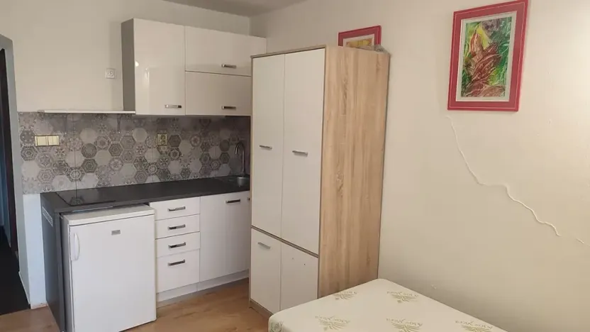 Pronájem bytu 1+kk, Staré Město, Jamnická, 24 m2