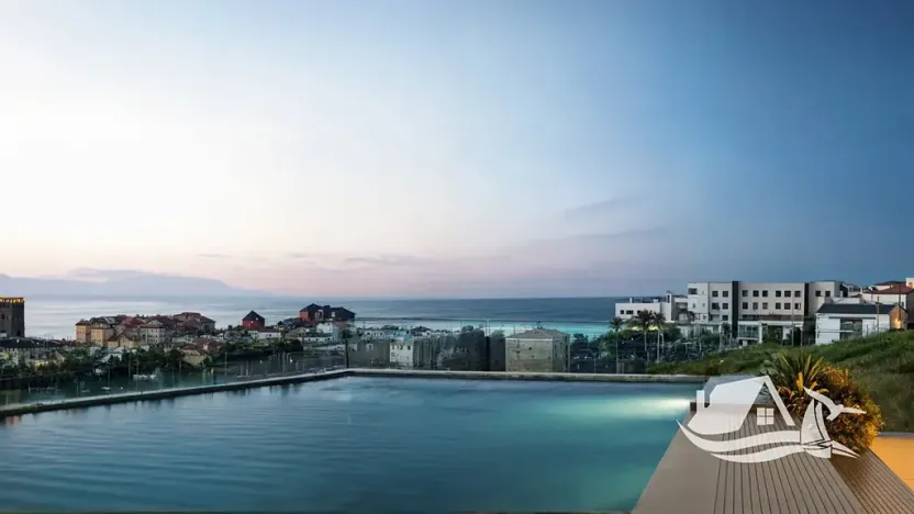 Prodej bytu 4+kk, Estepona, Španělsko, 83 m2