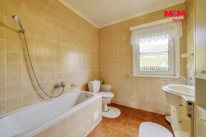 Prodej rodinného domu, Valy, Na Stráni, 130 m2