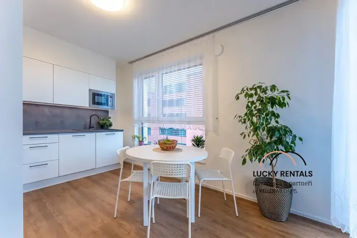 Pronájem bytu 2+kk, Praha - Chodov, Líbalova, 47 m2