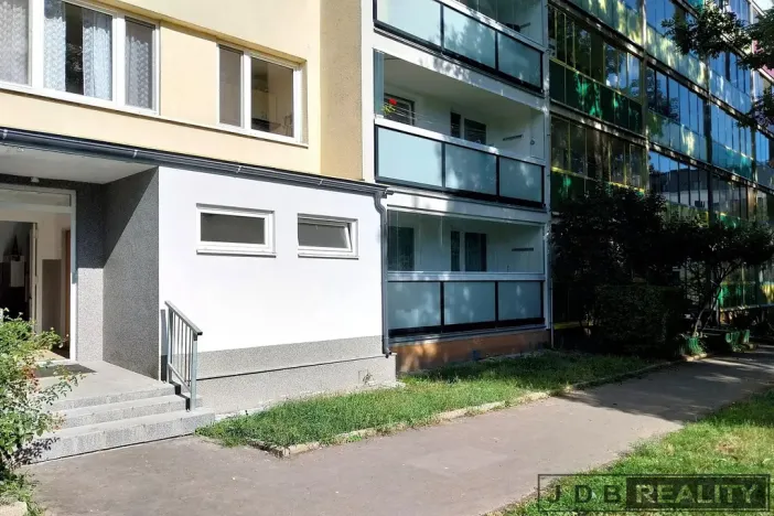 Prodej bytu 3+1, Praha - Prosek, Bílinská, 55 m2