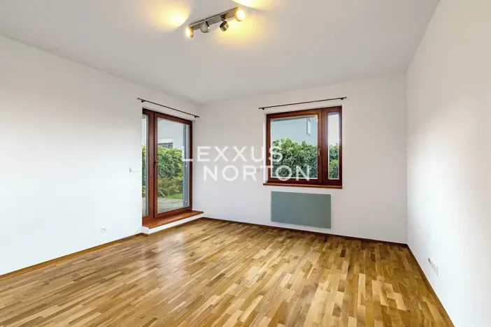 Pronájem bytu 2+kk, Praha - Uhříněves, V bytovkách, 54 m2