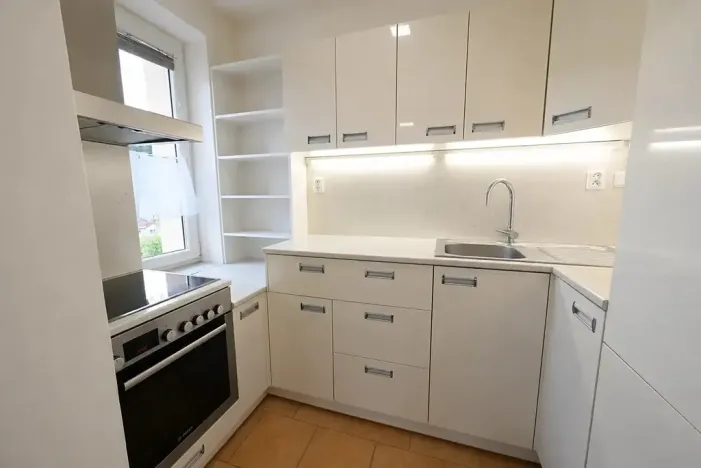Pronájem bytu 3+1, Luhačovice, 68 m2