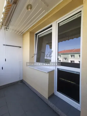 Pronájem bytu 1+1, Mokrá-Horákov, 35 m2