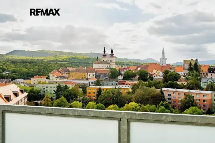 Pronájem bytu 1+1, Kadaň, Věžní, 35 m2