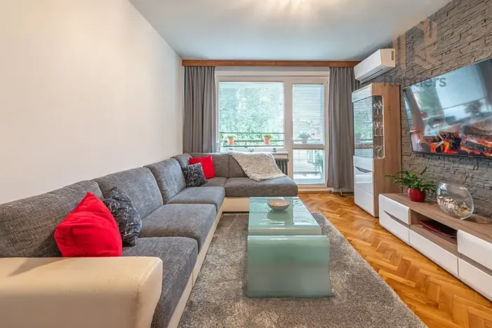 Prodej bytu 4+1, Mariánské Lázně, Na Třešňovce, 80 m2