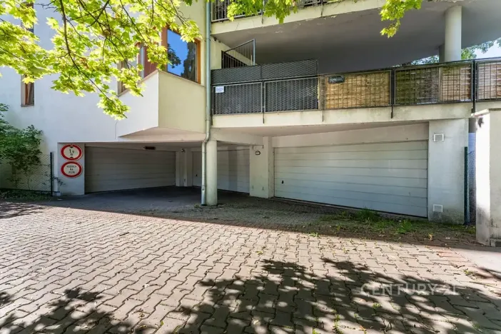 Pronájem bytu 3+kk, Praha - Krč, U krčského nádraží, 68 m2