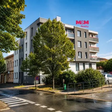 Pronájem bytu 3+kk, Pardubice, Bratranců Veverkových, 73 m2