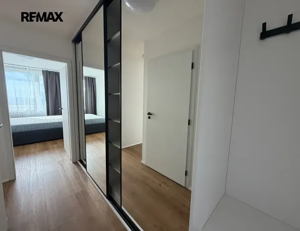 Pronájem bytu 2+kk, Praha - Kamýk, Pšenčíkova, 43 m2