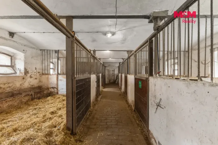 Prodej rodinného domu, Jarpice, 380 m2