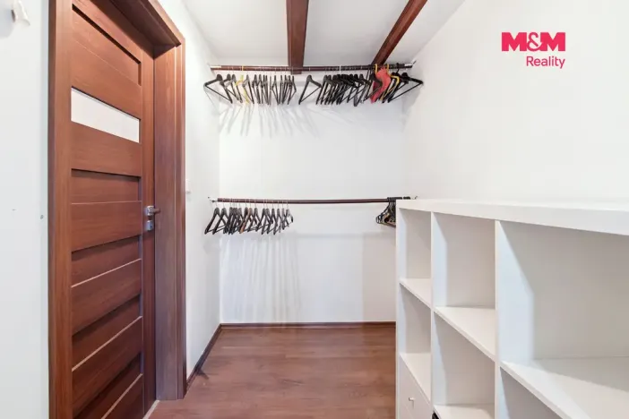 Prodej bytu 3+kk, Dobrovice, Fučíkova, 93 m2