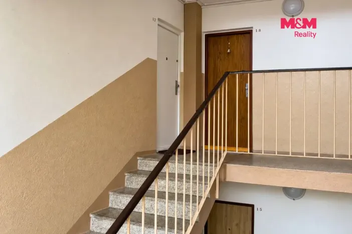 Pronájem bytu 2+1, Karlovy Vary - Drahovice, Gagarinova, 60 m2