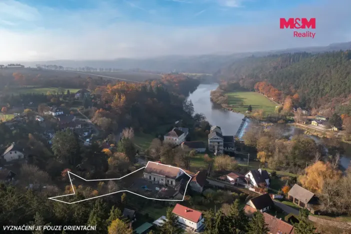 Prodej restaurace, Zvíkovec, 275 m2