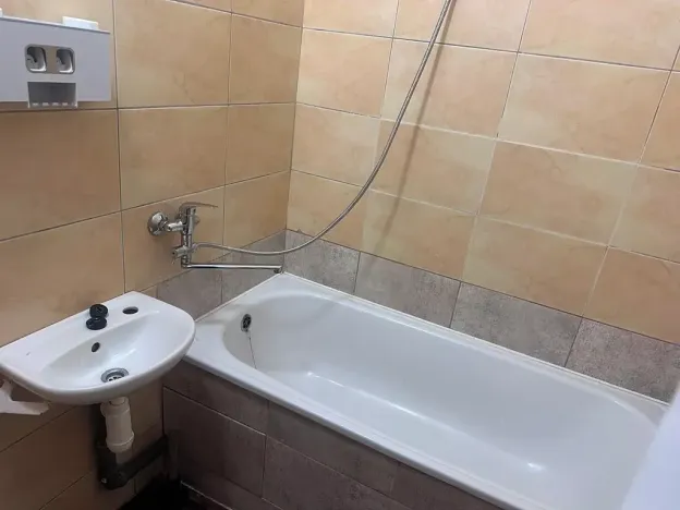 Pronájem bytu 2+1, Lovosice, Sady pionýrů, 56 m2