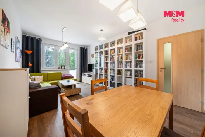Prodej bytu 3+1, Karlovy Vary, Brigádníků, 68 m2