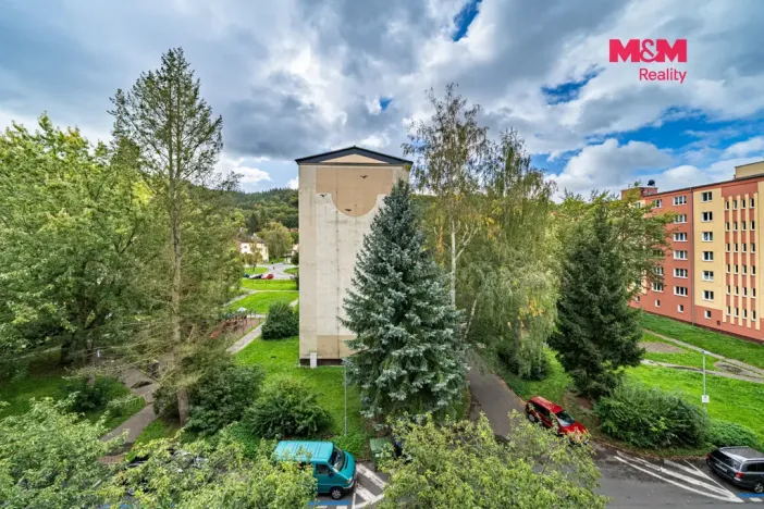 Prodej bytu 3+1, Karlovy Vary, Brigádníků, 68 m2