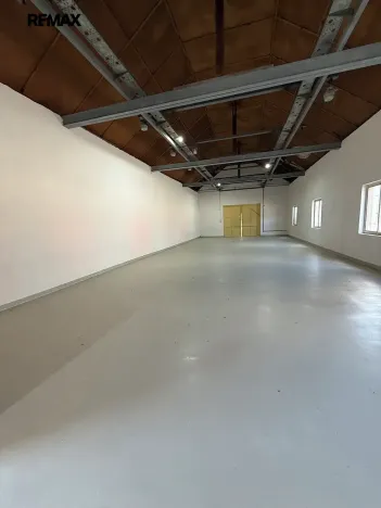 Pronájem skladu, Veleň, K Cihelně, 300 m2