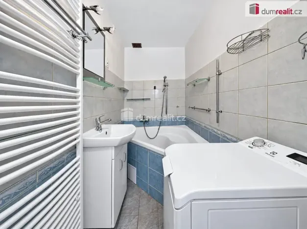 Prodej rodinného domu, Mšecké Žehrovice, 743 m2