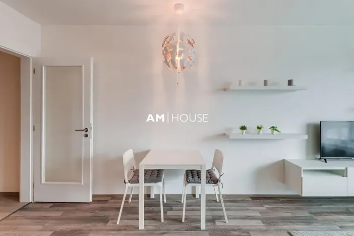 Pronájem bytu 1+kk, Praha - Vysočany, Vysočanská, 32 m2