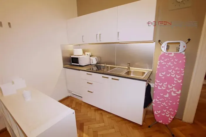 Pronájem bytu 2+kk, Praha - Nové Město, Řeznická, 44 m2