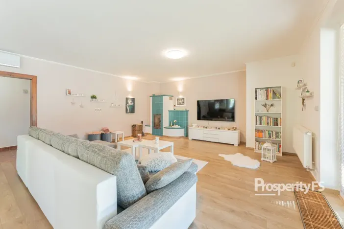 Prodej rodinného domu, Lutopecny, 169 m2