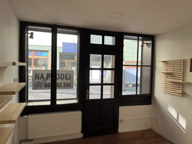 Pronájem obchodního prostoru, Třebíč, Přerovského, 14 m2