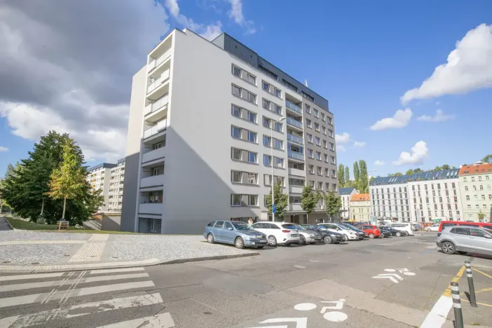 Pronájem bytu 3+1, Praha - Žižkov, Ostromečská, 83 m2