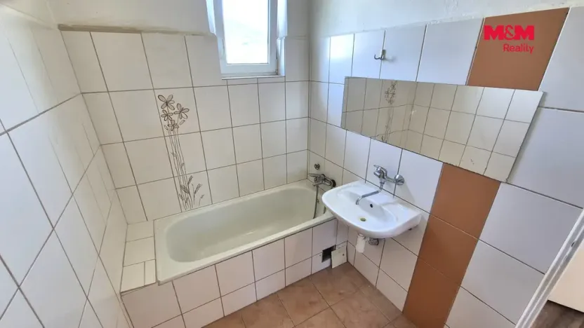 Prodej bytu 1+1, Obrnice, Mírová, 50 m2