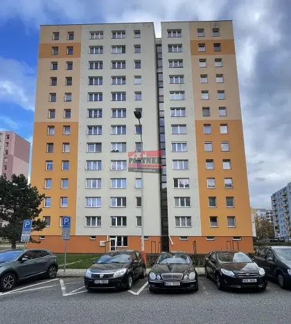 Pronájem bytu 1+kk, Tábor, nám. Přátelství, 31 m2