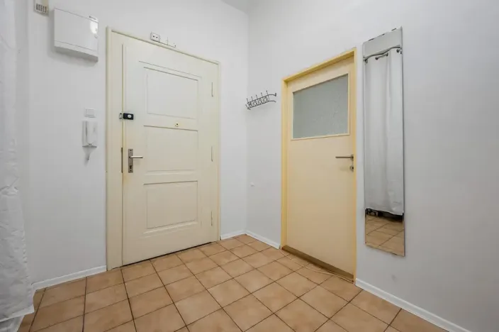 Pronájem bytu 2+kk, Praha - Bubeneč, Rooseveltova, 58 m2