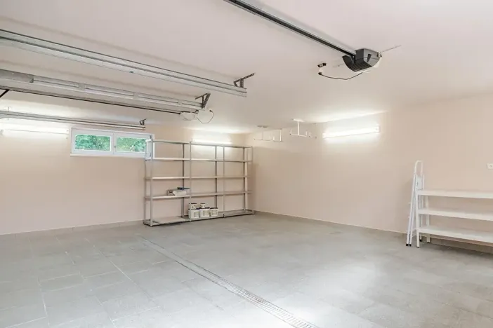 Pronájem rodinného domu, Benátky, 241 m2
