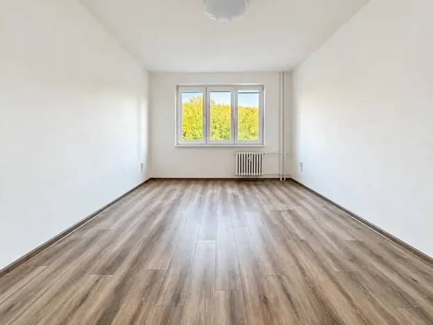 Pronájem bytu 3+1, Karlovy Vary, Brigádníků, 67 m2