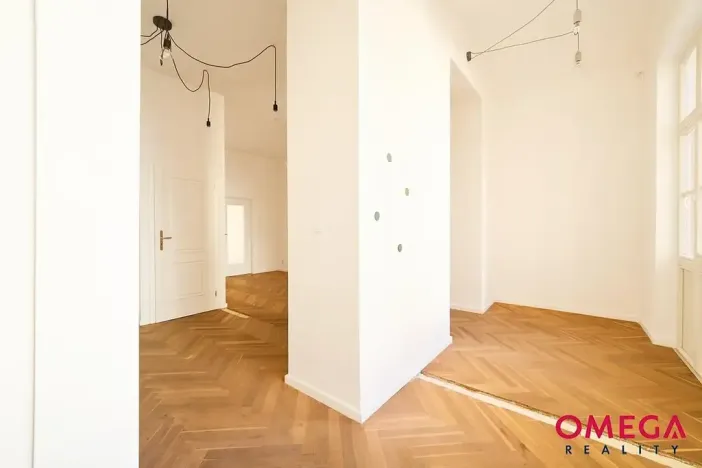Prodej bytu 2+kk, Praha - Bubeneč, U studánky, 64 m2