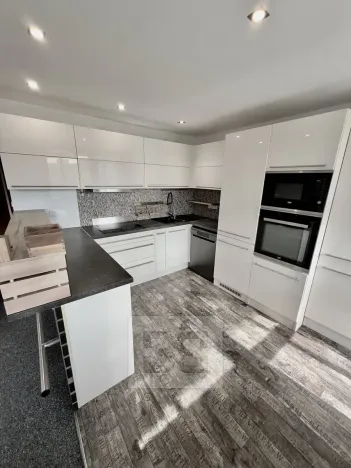 Pronájem bytu 3+kk, Kladno, Italská, 61 m2