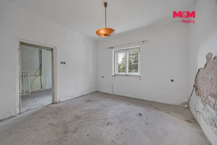Prodej rodinného domu, Šárovcova Lhota, 160 m2