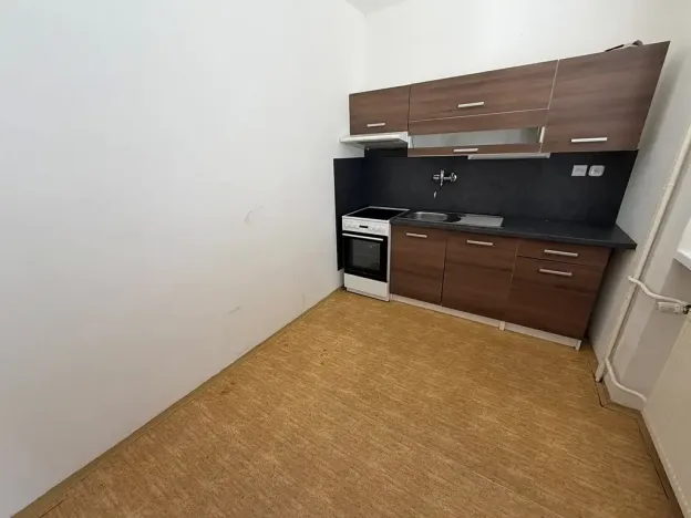 Pronájem bytu 1+kk, Lovosice, Nádražní, 38 m2