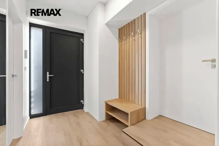 Pronájem bytu 5+kk, Říčany, Táborská, 199 m2