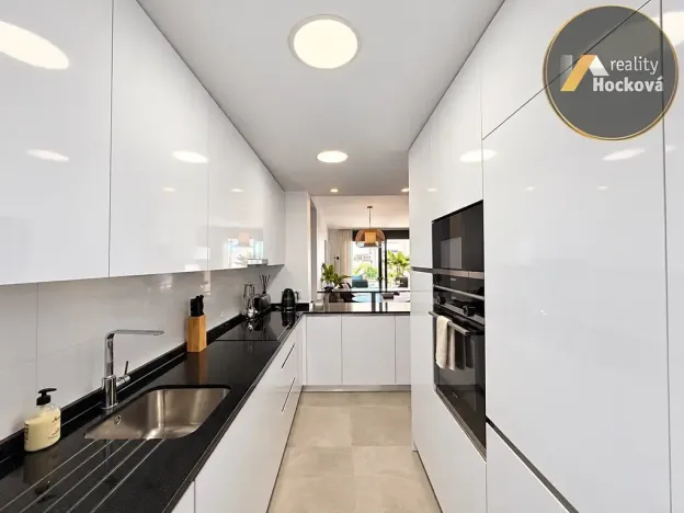 Prodej bytu 3+kk, Estepona, Španělsko, 125 m2