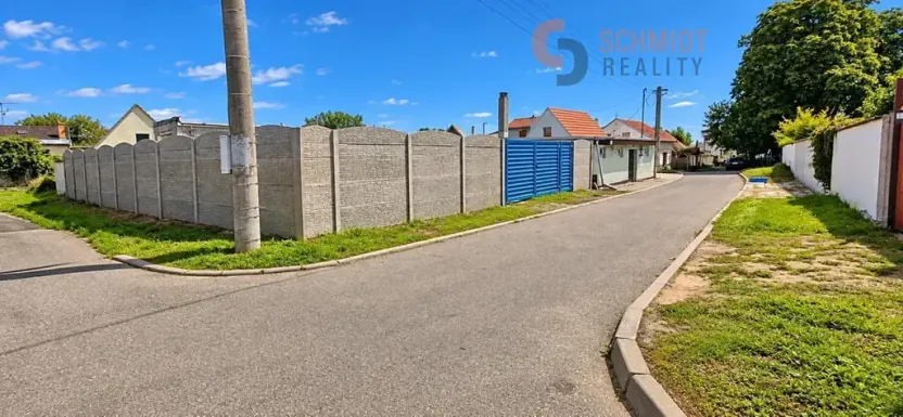 Prodej pozemku pro bydlení, Březí, 750 m2