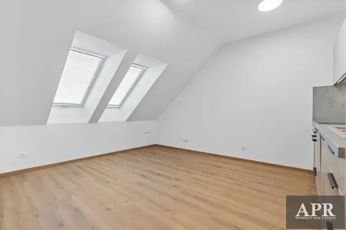 Pronájem bytu 2+1, Strážnice, náměstí Svobody, 58 m2