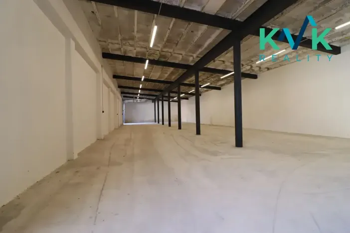 Pronájem skladu, Karlovy Vary, Chebská, 450 m2