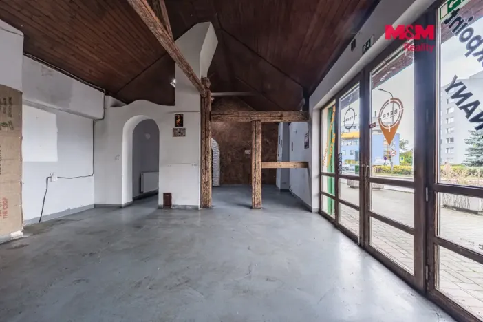 Pronájem restaurace, Praha - Letňany, Beranových, 161 m2