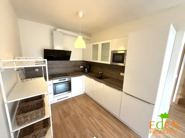 Pronájem bytu 2+kk, Plzeň, Vochovská, 43 m2