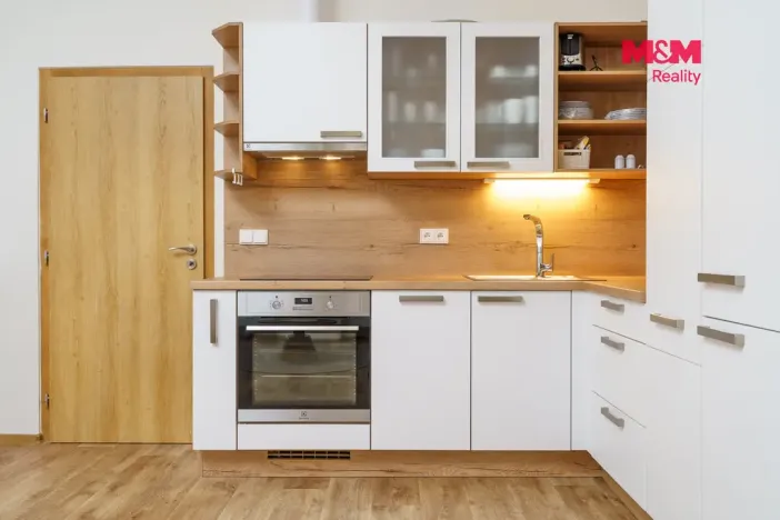 Pronájem bytu 2+kk, Karlovy Vary, Moskevská, 49 m2