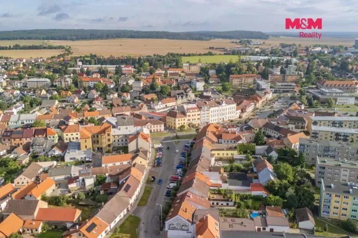 Pronájem obchodního prostoru, Kralovice, Masarykovo nám., 38 m2